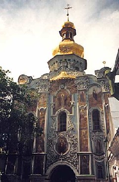 Киево-Печерская лавра. Троицкая надвратная церковь. XII век