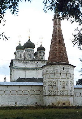 Иосифо-Волоколамский монастырь. Никольская башня