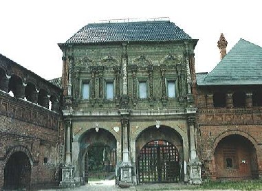 Крутицкое подворье. Парадные ворота. 1693 год